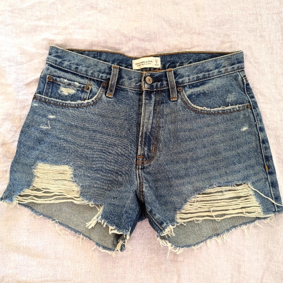 Abercrombie and Fitch denim shorts - Picture 1 of 4